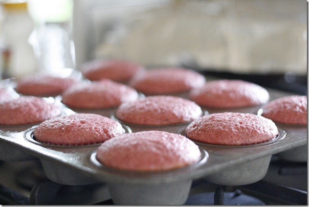 Strawberry cupcake starting with a box mix and using fresh strawberries